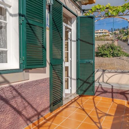 Cozy Villa Flora By Hr Madeira Estreito Da Calheta Eksteriør billede