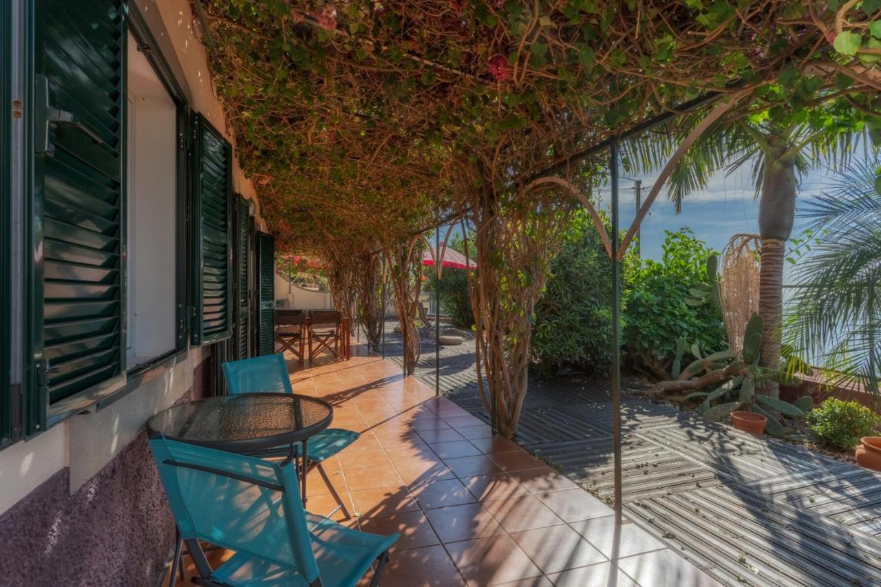 Cozy Villa Flora By Hr Madeira Estreito Da Calheta Eksteriør billede