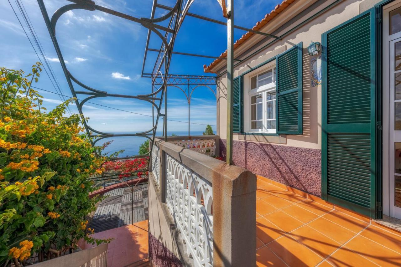 Cozy Villa Flora By Hr Madeira Estreito Da Calheta Eksteriør billede
