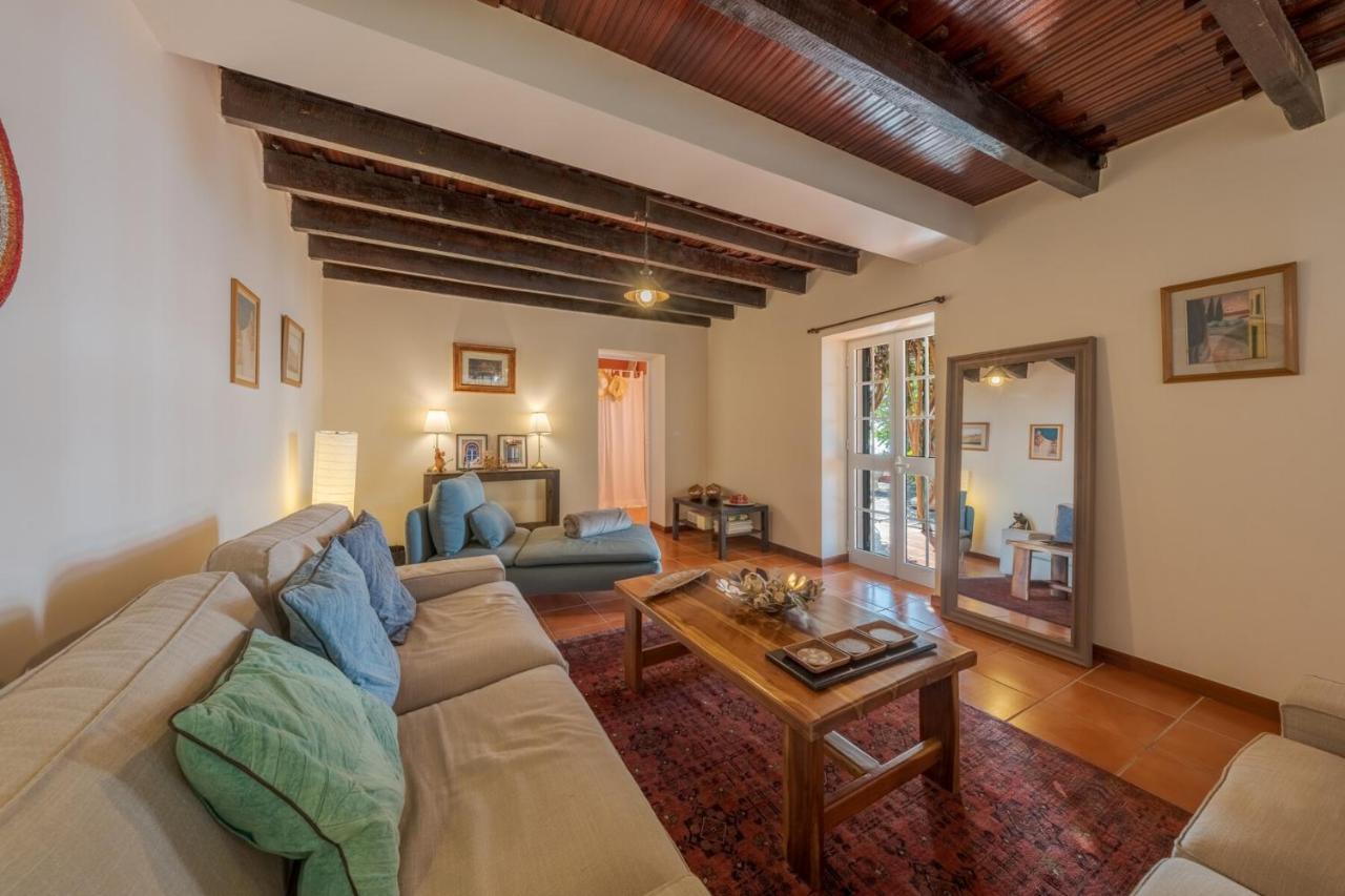Cozy Villa Flora By Hr Madeira Estreito Da Calheta Eksteriør billede